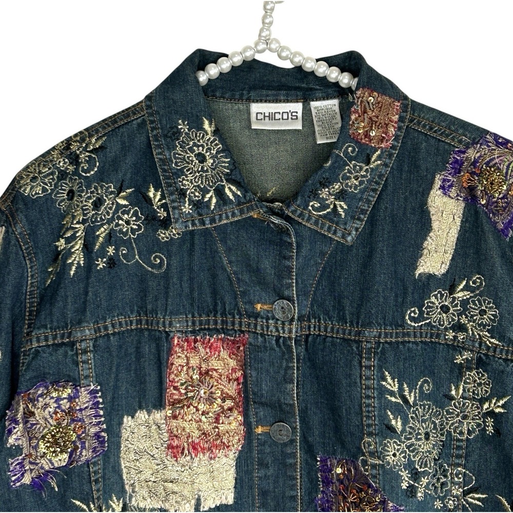Chicos Patchwork Denim Jacket Sz 1 M Boho Indie Western Floral Embroidered Art - Picture 3 of 9